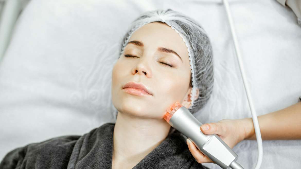 facial laser treatment